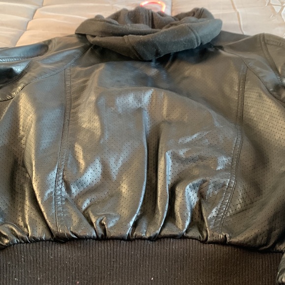 WOMEN faux leather hooded jacket - Picture 6 of 7